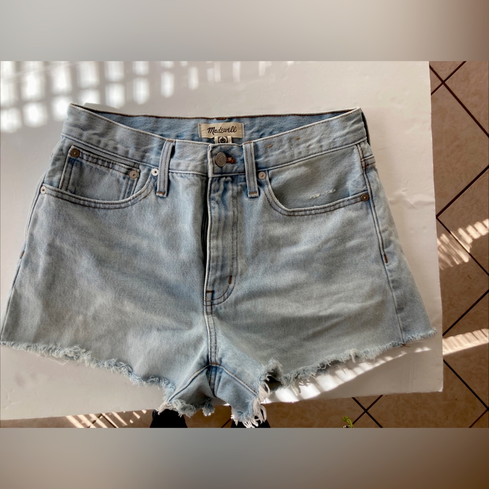 Madewell Relaxed Denim Shorts in Essen Wash High rise S 26